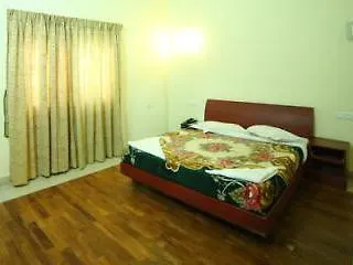 *** Hotel Woodpecker Holidays Munnar India